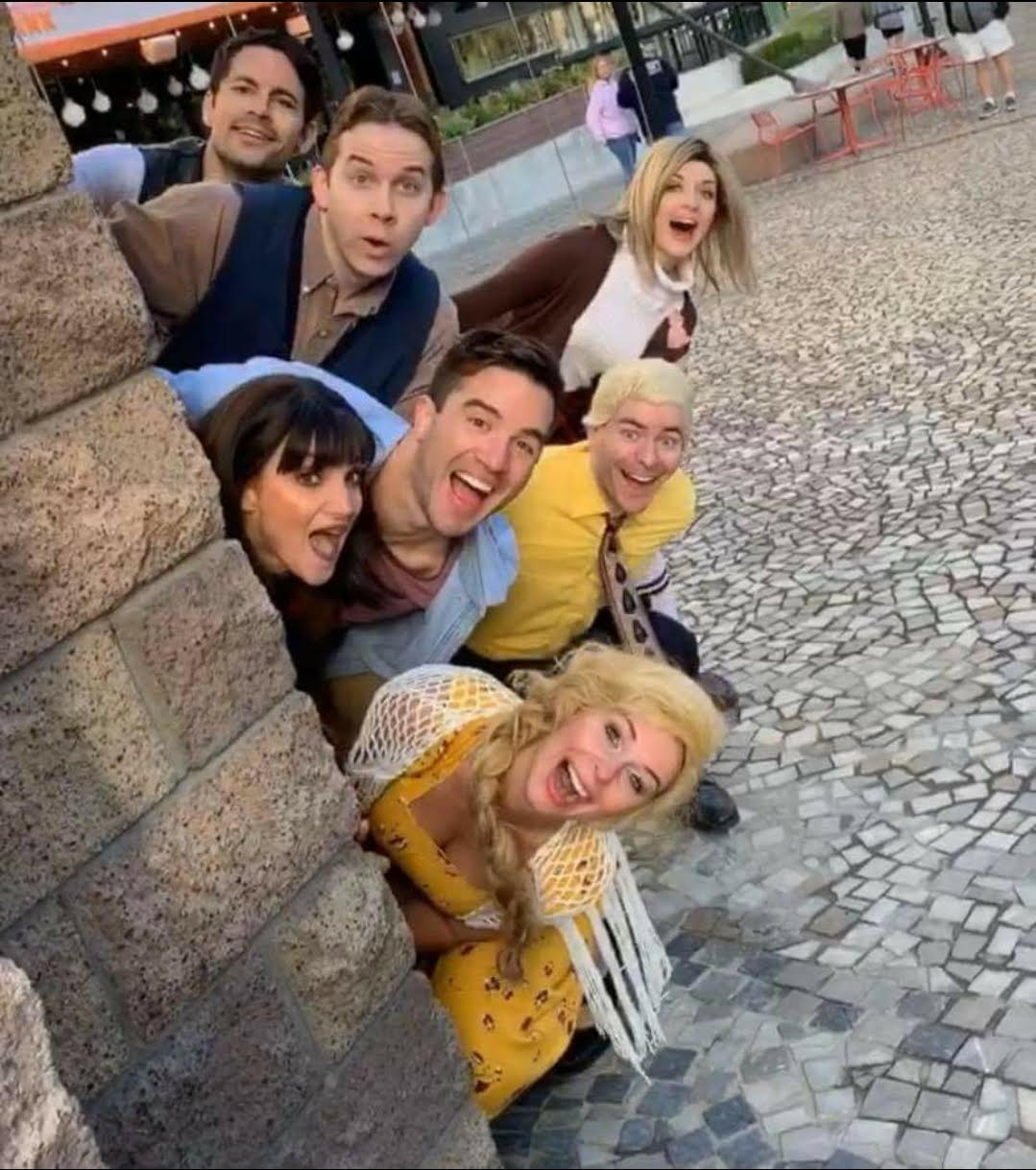 actress portrays characters from the show friends